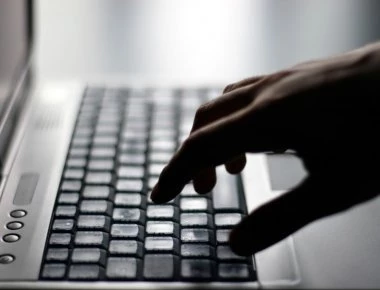 Θεσσαλονίκη: 65χρονος αποπλάνησε ανήλικο μέσω του facebook- Ποινή κάθειρξης 9,5 ετών